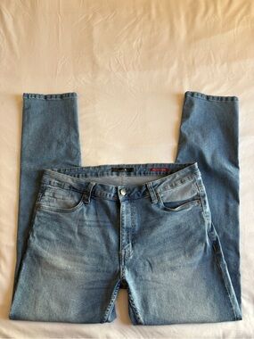 Montfort Men’s Slim Skinny Light Wash Jeans Casual Everyday Denim
